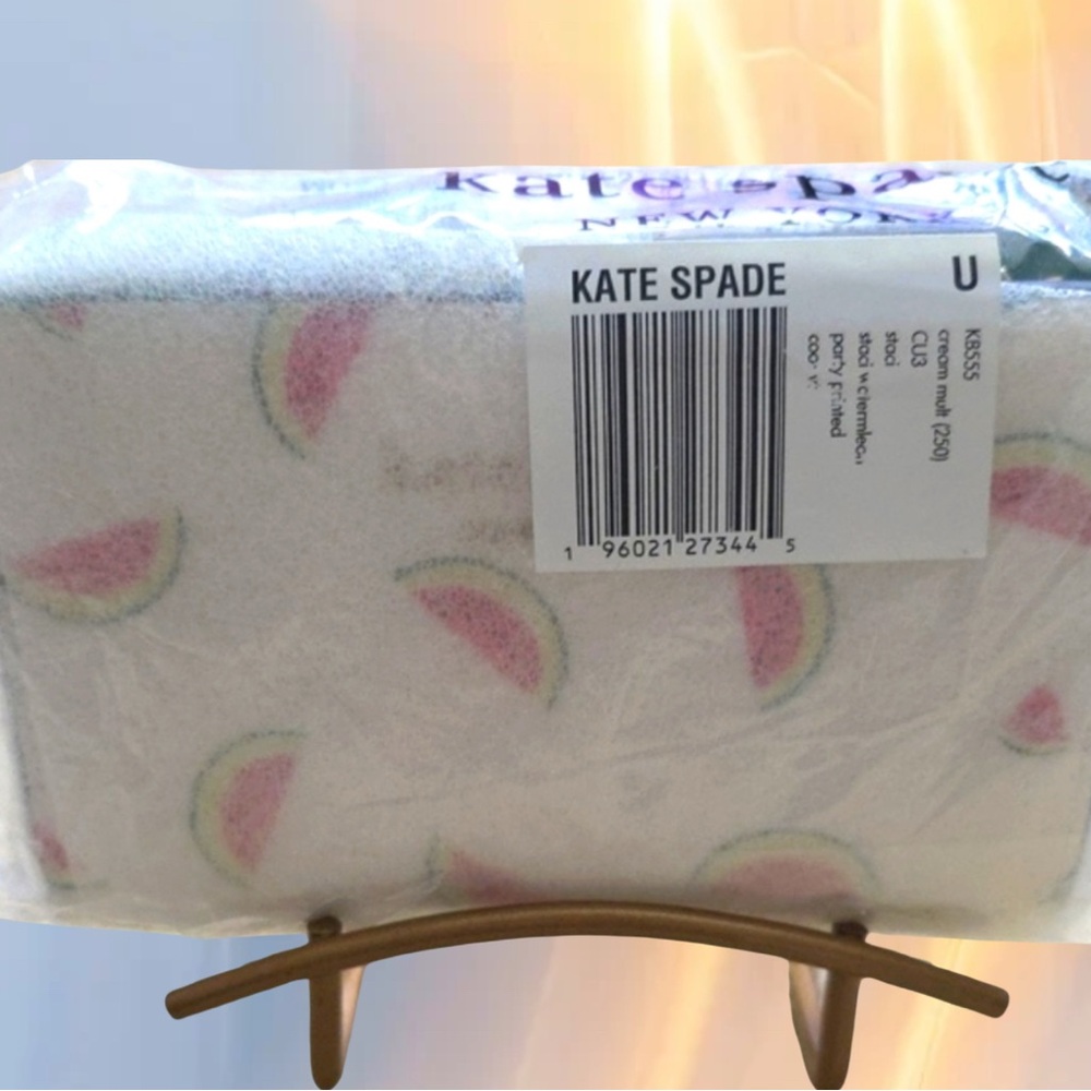 Kate Spade Staci Watermelon Bifold Wallet - NWT and Packaging - Picture 11 of 14
